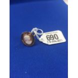 GOOD 9ct CAMEO RING, SIZE P½, 4.6g