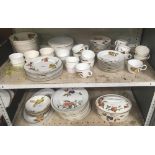 2 SHELVES OF ROYAL WORCESTER EVESHAM DINNERWARE INCL; CUPS & SAUCERS