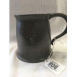 1 PINT PEWTER TANKARD WITH GOLFING EMBLEM BY TUDRIC