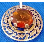 STERLING SILVER SCOTTISH CELTIC PLAID BROOCH WITH LARGE AMBER CENTRE STONE MAKER WBS DIAMETER 1 ½