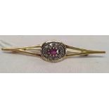 FRENCH 18ct GOLD BROOCH SET WITH RUBY & DIAMONDS, 5.2g (PIN IS GOLD)