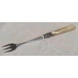 SILVER PICKLE FORK WITH M.O.P HANDLE BY G.UNIT