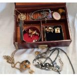 LEATHER VANITY BOX WITH COSTUME JEWELLERY INCL; CUFF LINKS, NECKLACES