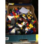 BOX OF LEGO WEIGHT APPROX 7kg