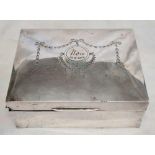 A SILVER JEWEL BOX WITH VELVET INTERIOR - LONDON 1906 BY W. COMYNS