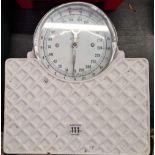 CAST IRON FOREIGN WEIGHT SCALE IN POUNDS & STONES