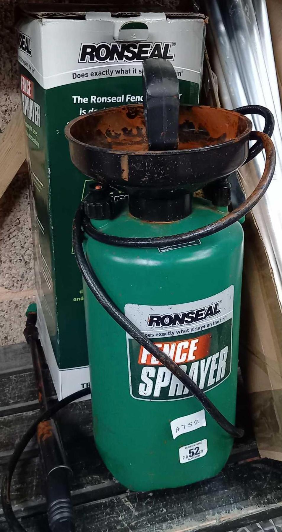 A RONSEAL FENCE SPRAYER & A QTY OF METAL STRUTS