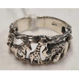 SILVER RING WITH AFRICAN ANIMALS IN BAND