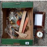 CARTON OF MIXED BRIC-A-BRAC INCL; MARBLE DESK PEN DESK TOP SET, GLASS SWAN, BONE FAN & GLASS VASE