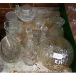 CARTON & PART SHELF OF MISC GLASSWARE INCL; DECANTERS, JUGS & VASES