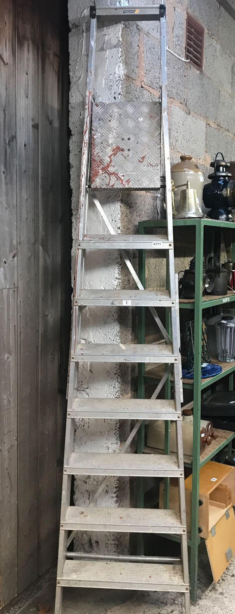 EIGHT STEP ALUMINIUM STEP LADDER