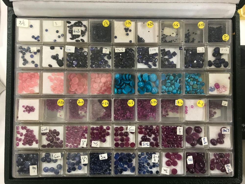 BOX OF MANY VARIOUS SIZED PRECIOUS GEMSTONES INCL; RUBIES, SAPPHIRES, TURQUOISE ETC