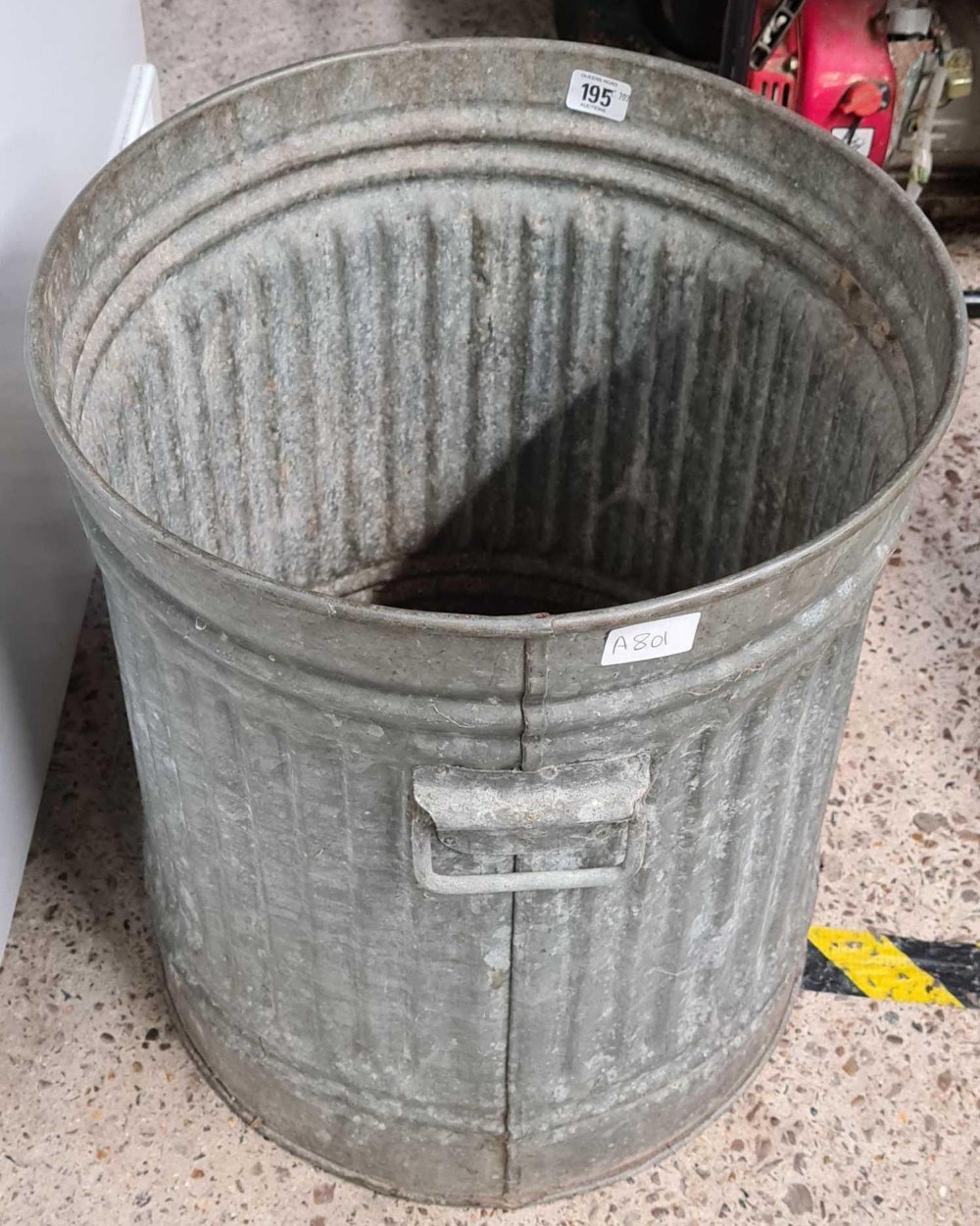 GALVANISED DUSTBIN - MINUS LID