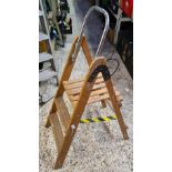 VINTAGE 2 STEP WOODEN STEP LADDER WITH CHROME HAND HOLD