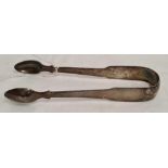 A PAIR OF GEORGE III SUGAR TONGS, LONDON 1811