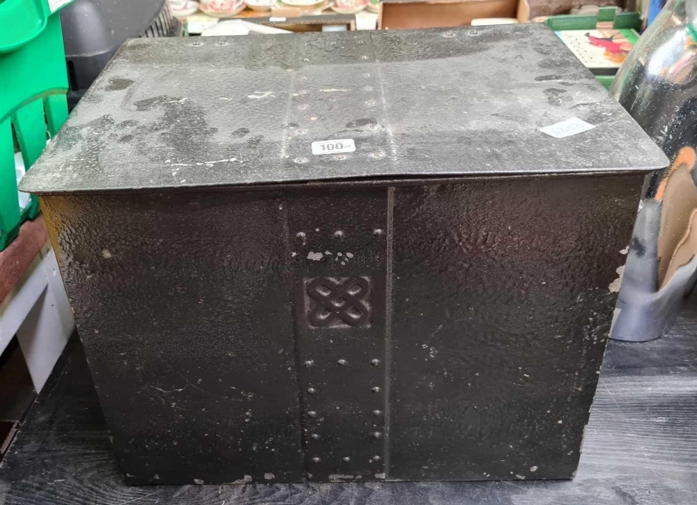 METAL LOG / COAL BOX