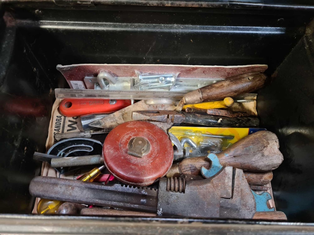WOODEN DEED BOX WITH VARIOUS HAND TOOLS - Image 2 of 2