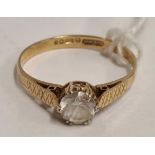 9ct GOLD SINGLE WHITE STONE RING, SIZE 'N' 1.4g