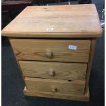 MODERN PINE CHEST OF 3 DRAWERS
