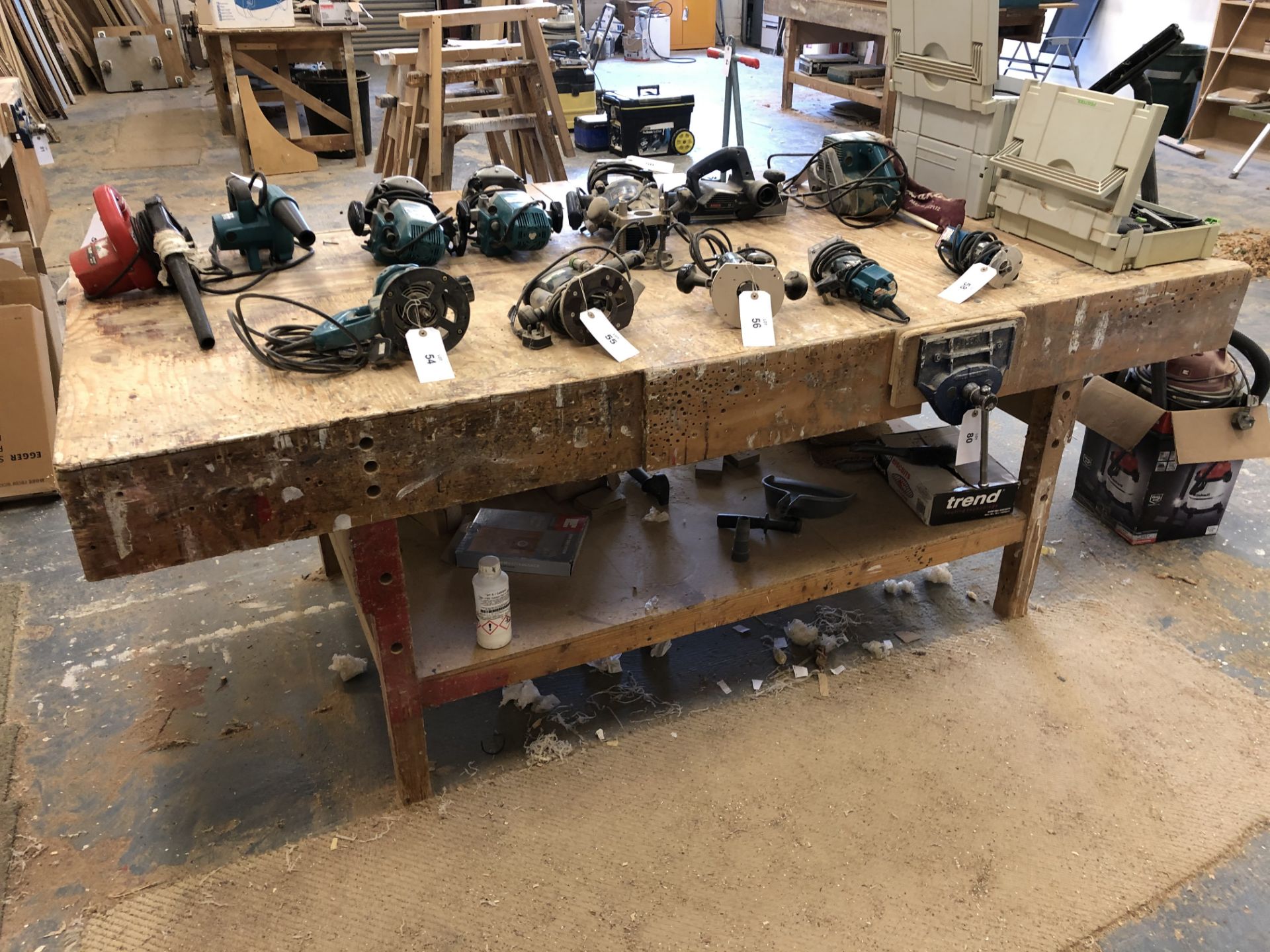 Carpenters Workshop Workbench with Record No 52 Bench Vice