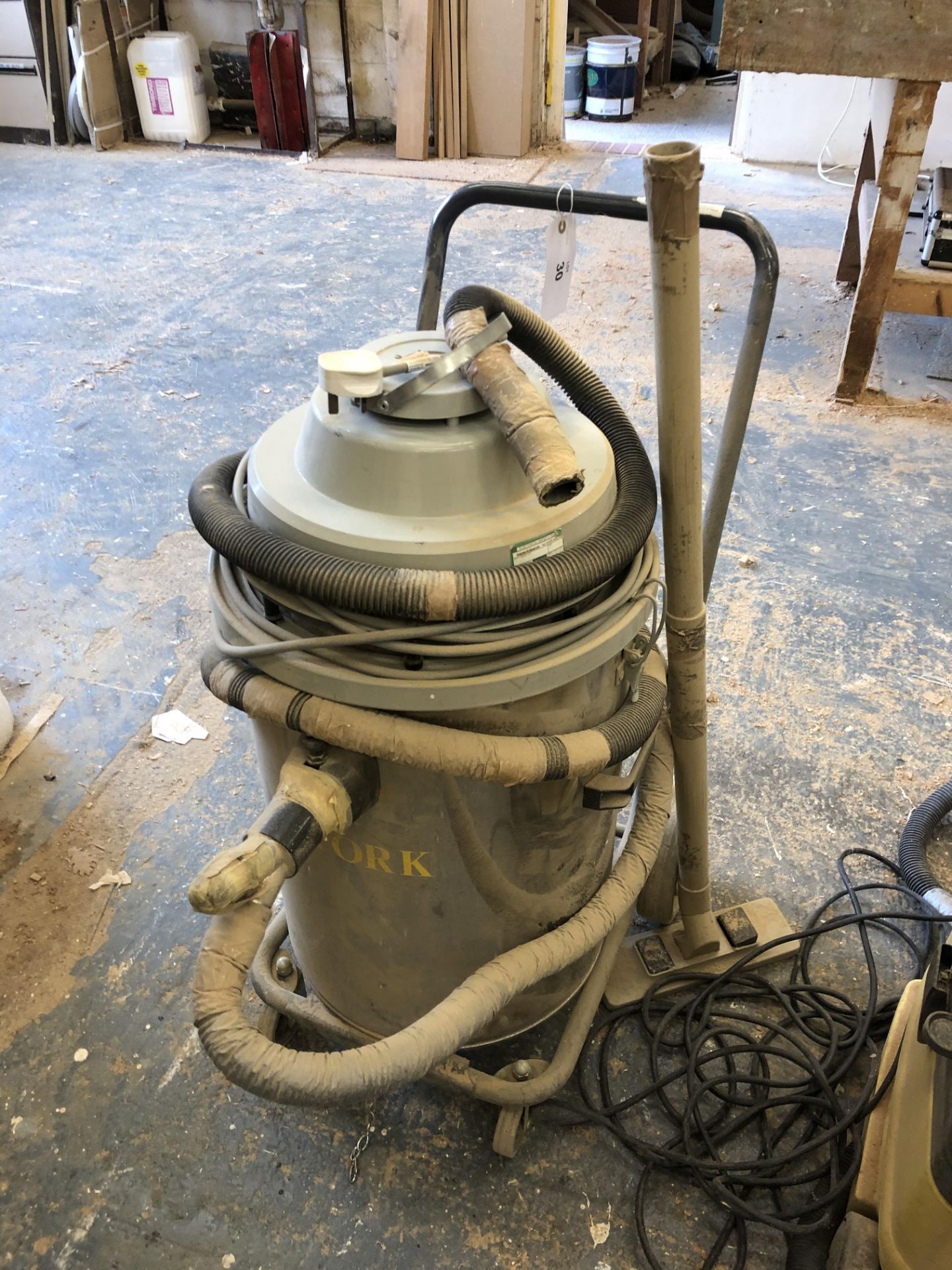 Stork 860 Industrial Wet and Dry Vacuum