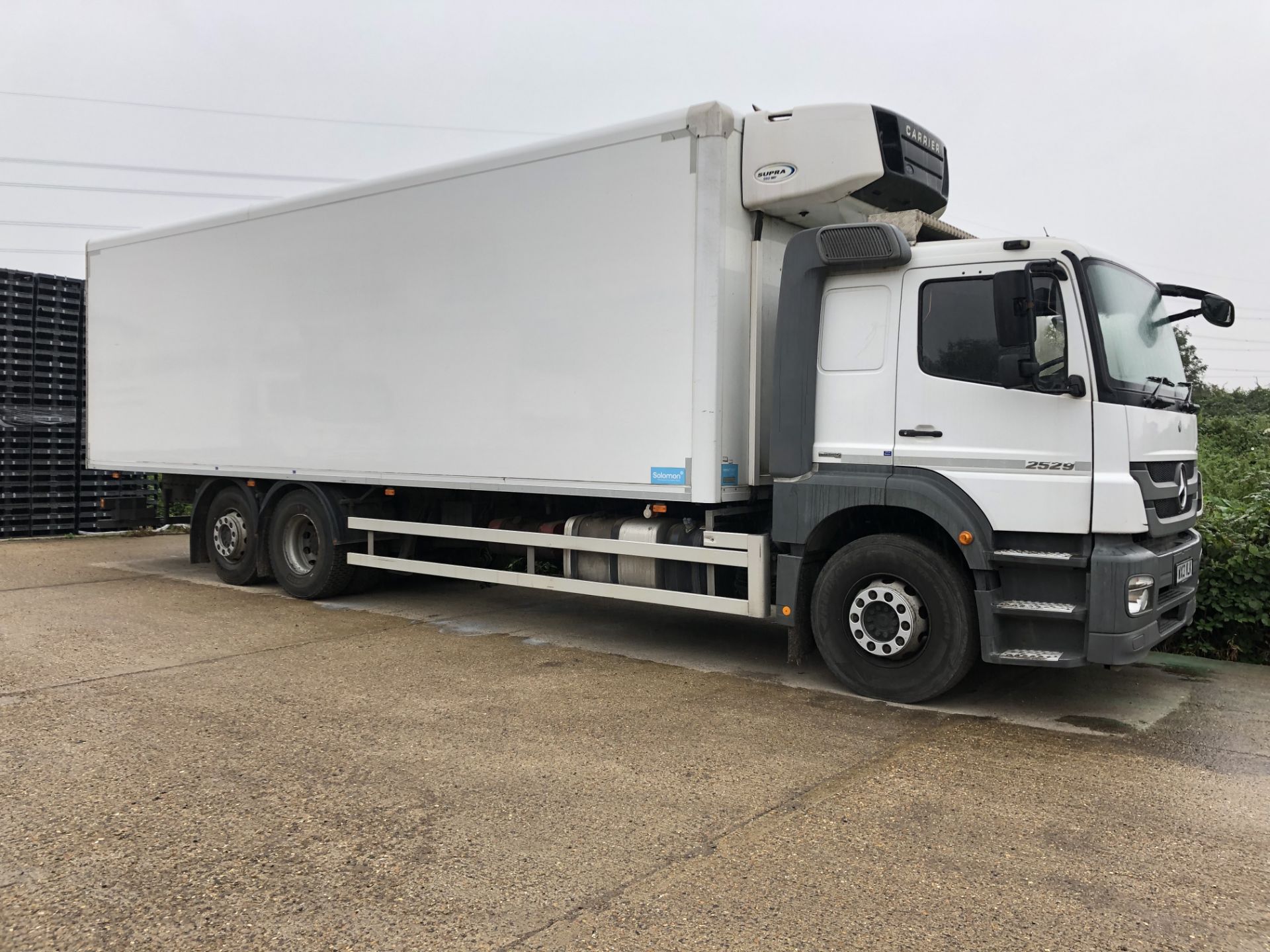 Mercedes Axor 2529 26-Tonne Insulated Fridge Rigid Truck - Image 2 of 19