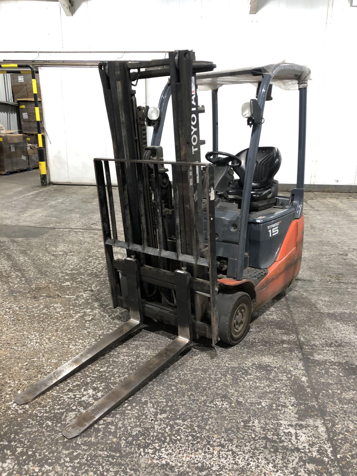 Toyota Traigo 48 8FBE15T 1.5T Electric 3-Wheel Forklift