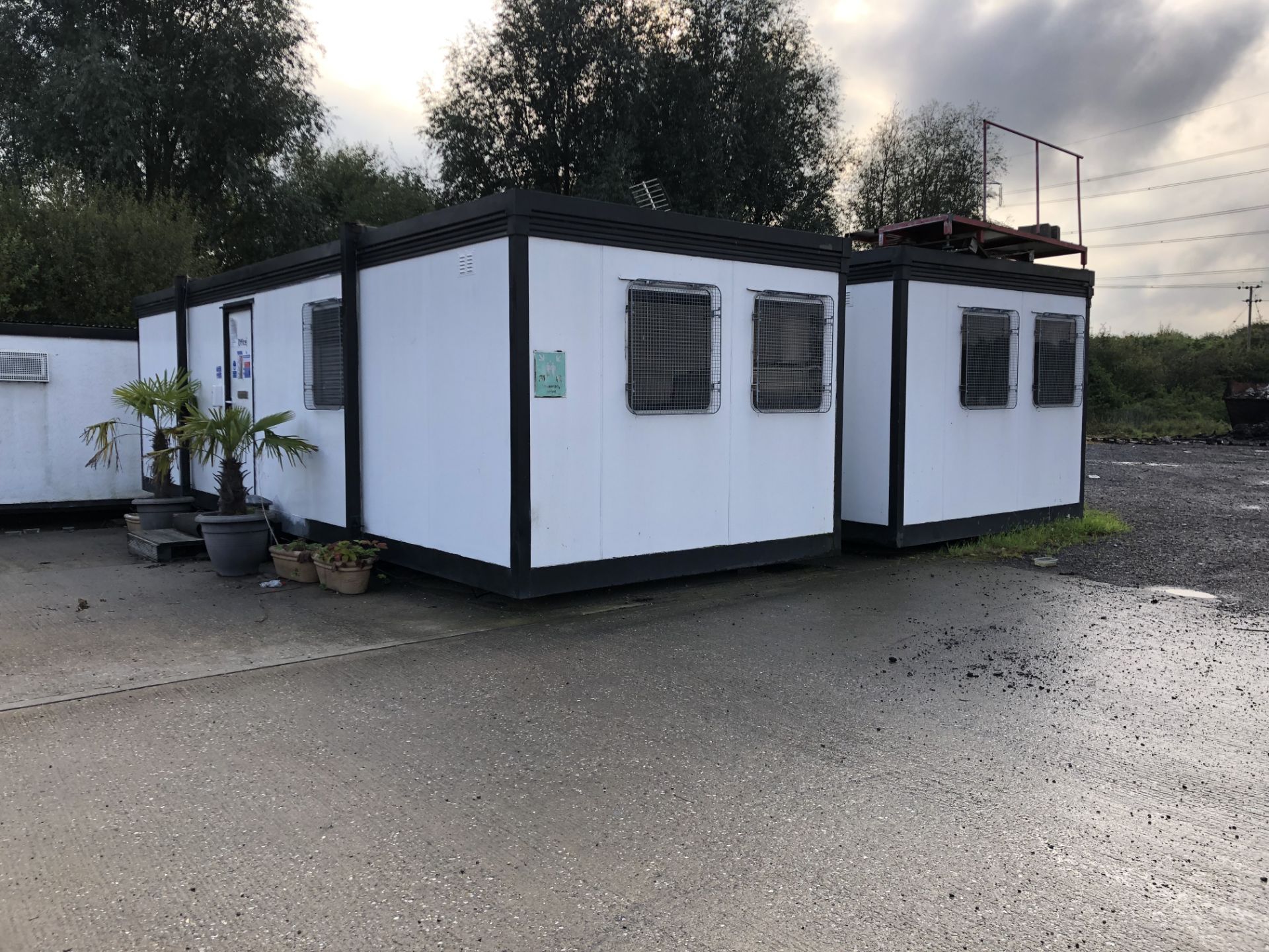(2) 32FT Portable Site Cabins - Centrally Joined
