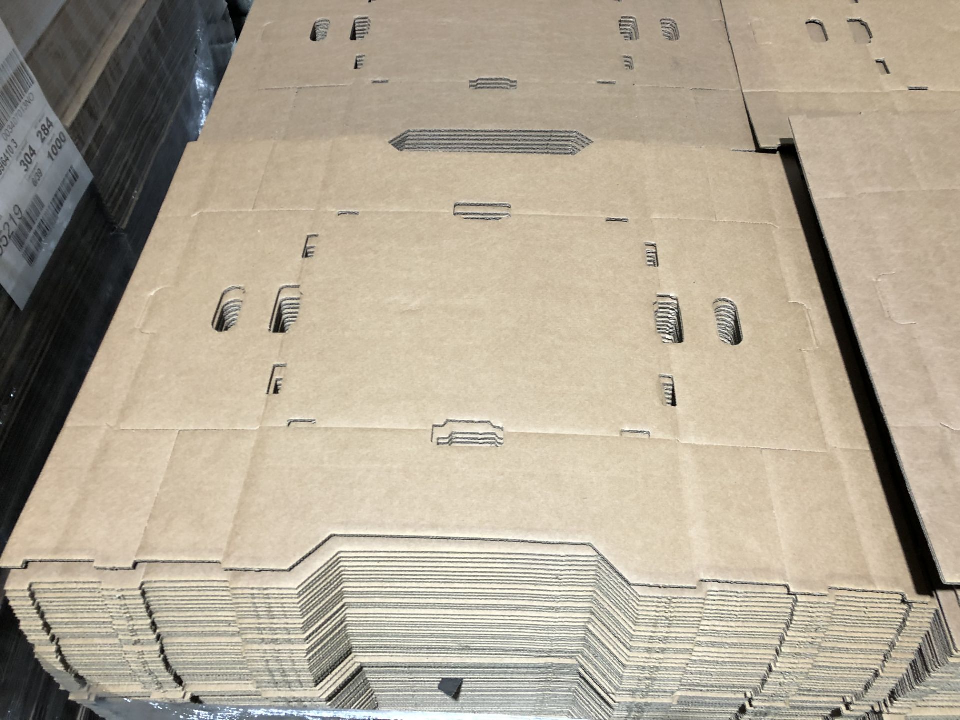 (5) Pallets of 40x30x130 Cardboard Boxes - Image 2 of 5