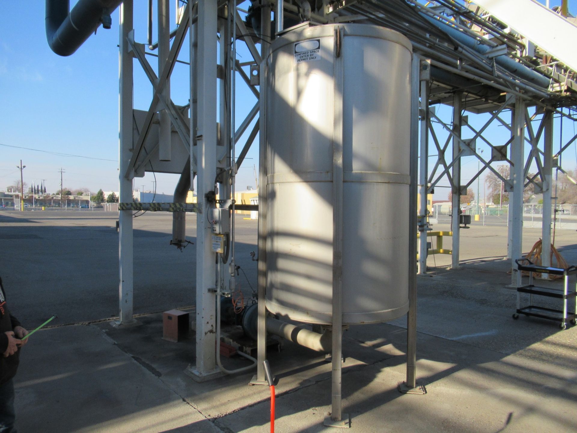 Stainless Flume Tank - Image 2 of 5