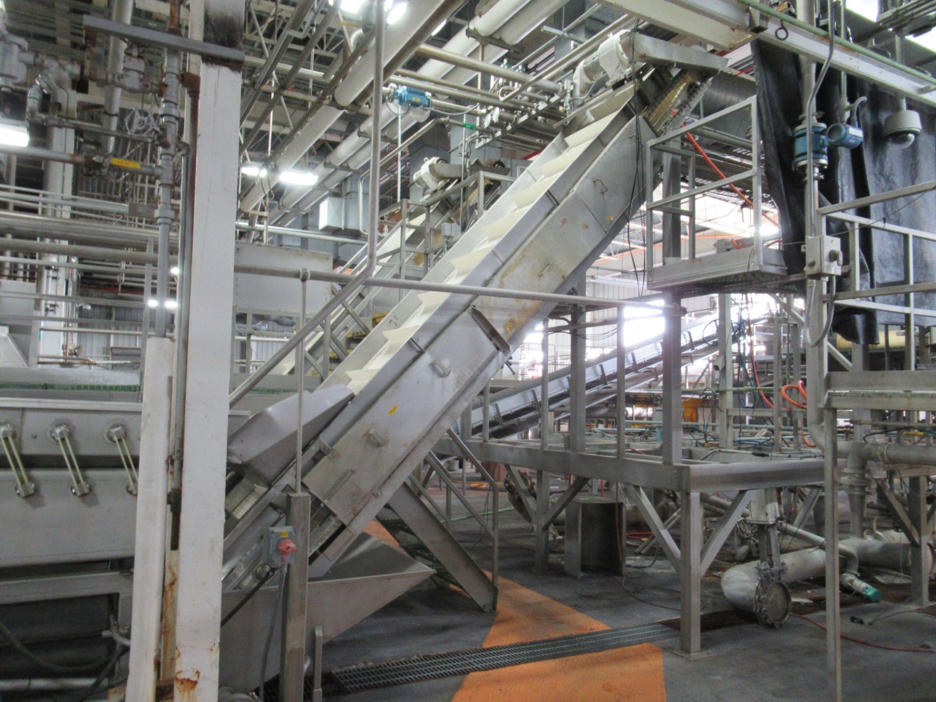 Shaker Discharge Elevating Conveyor - Image 2 of 3