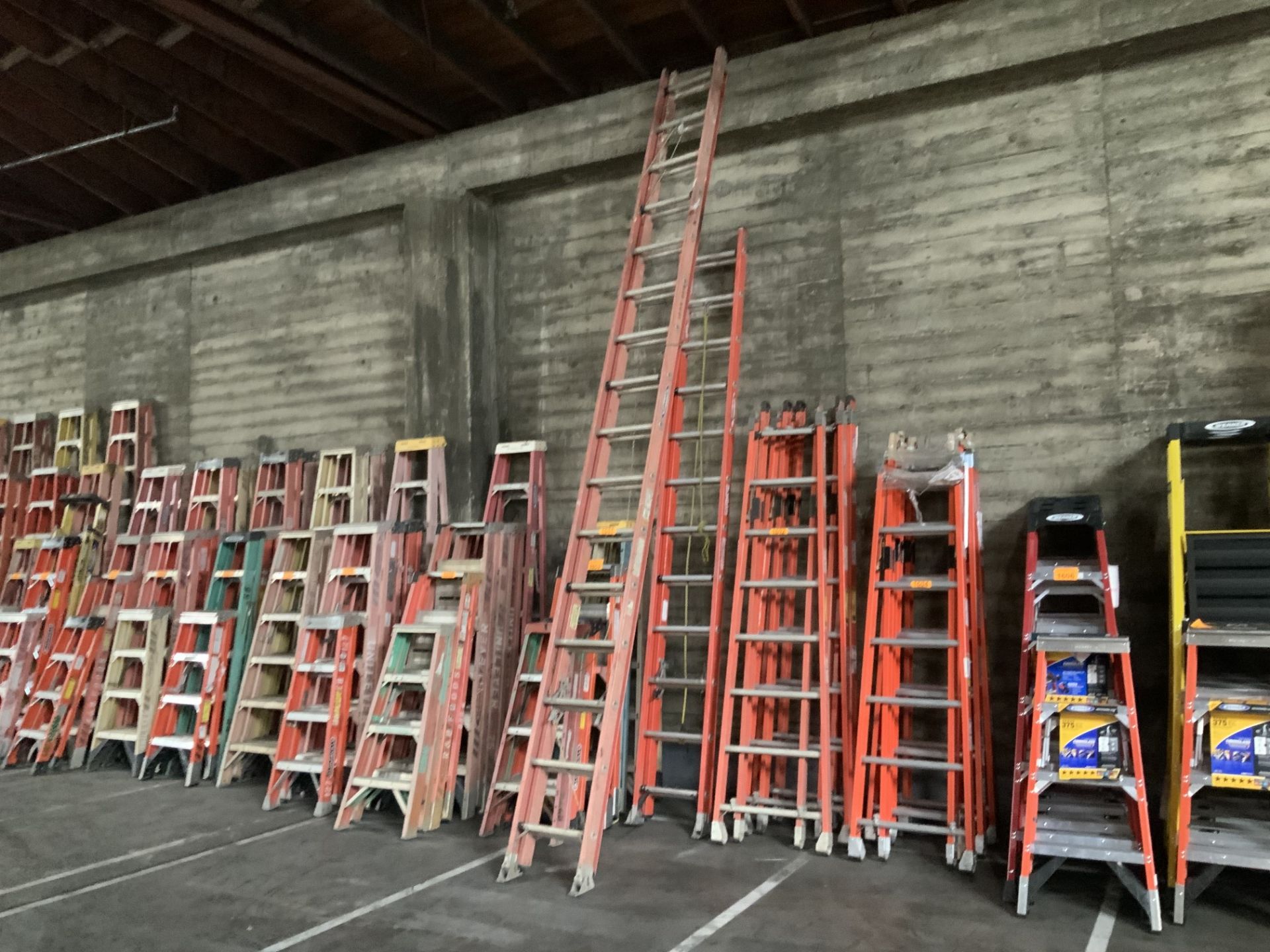 Ladders - Image 2 of 3