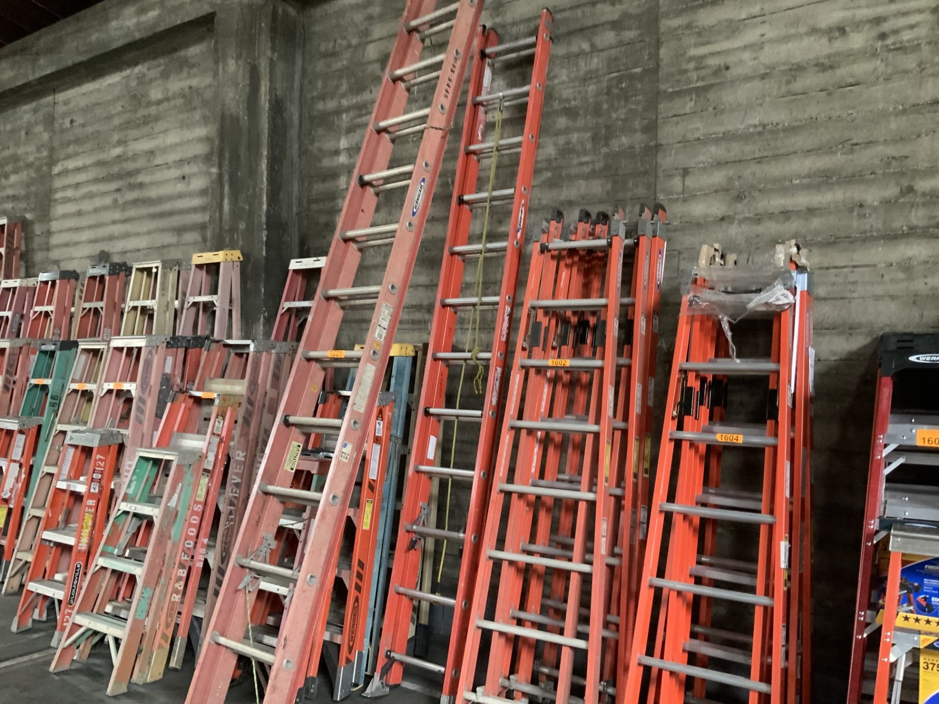 Ladders - Image 3 of 3