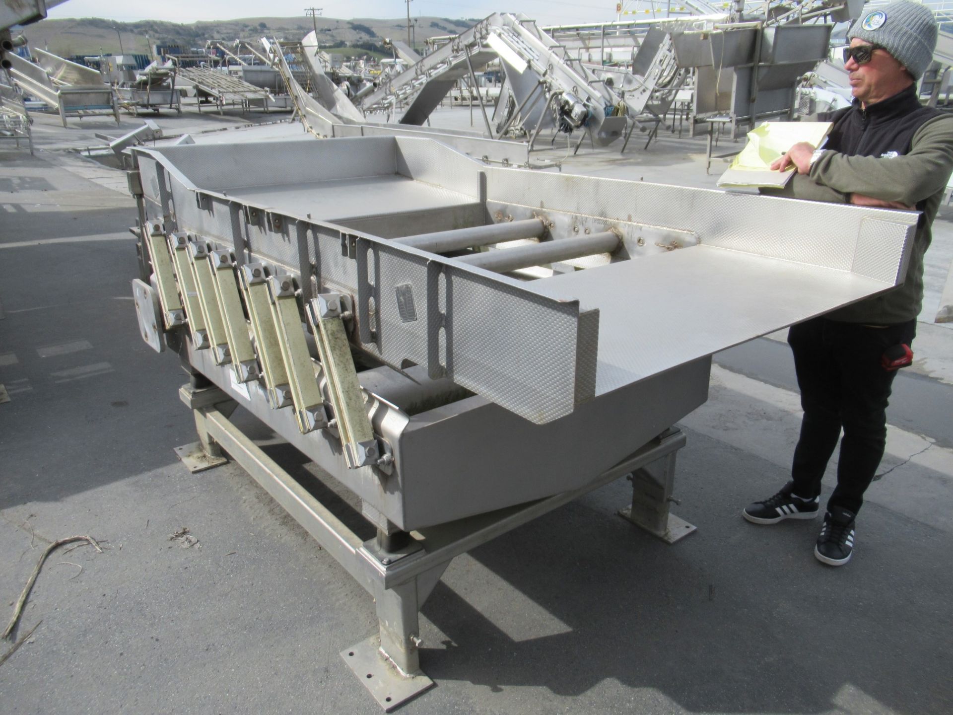 Vibrating Conveyor