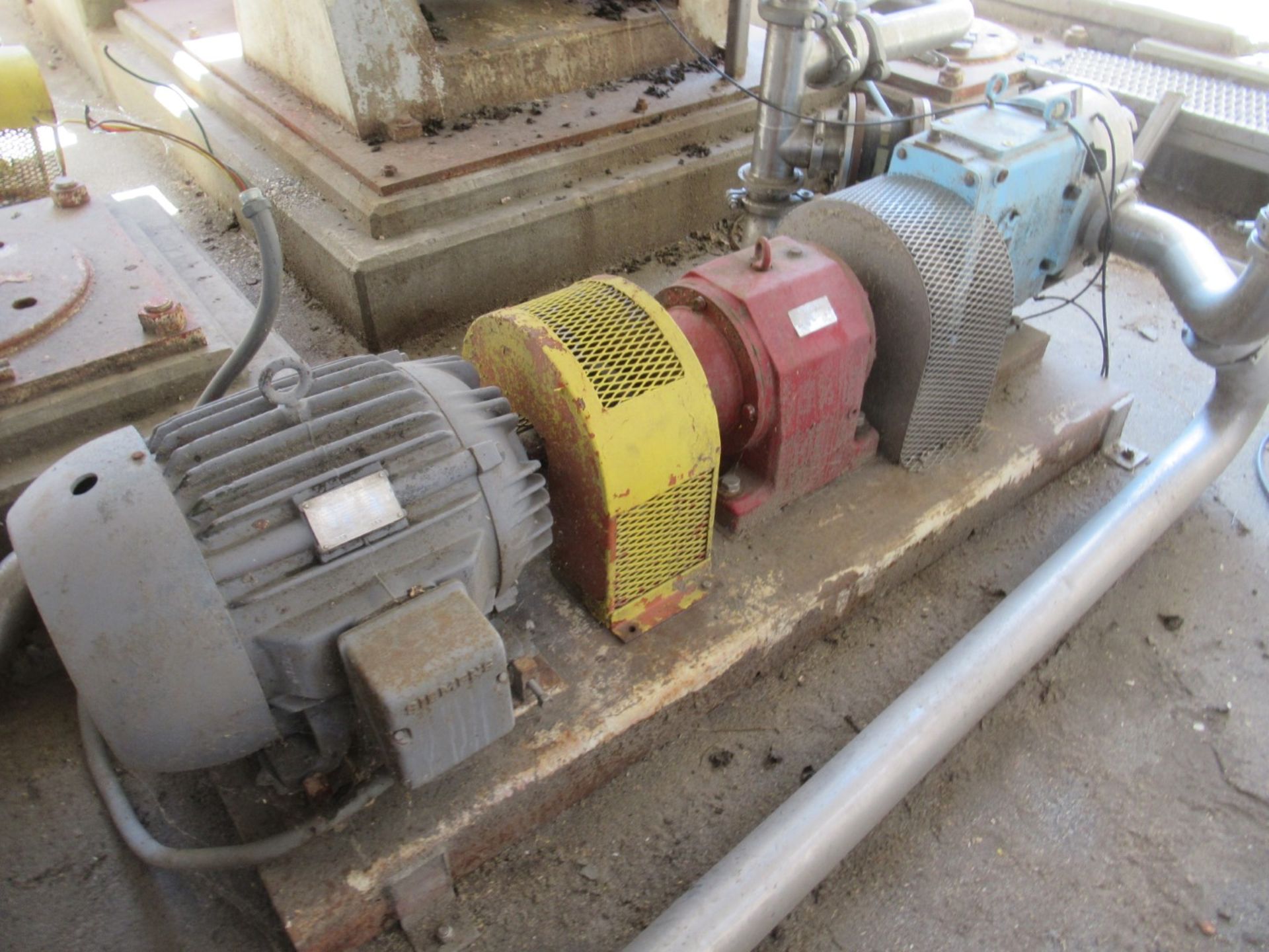 Positve Displacement Pump - Image 2 of 5