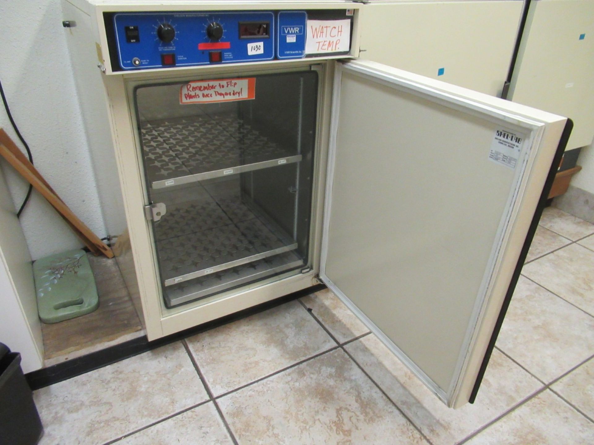 Temperature Cabinet - Image 2 of 3