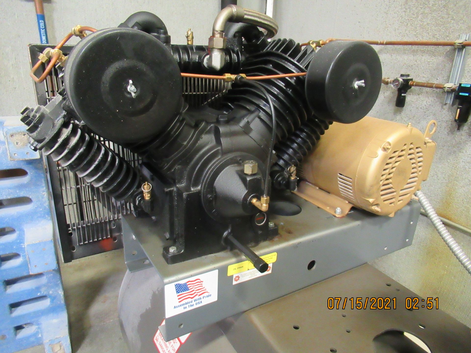 Air Compressor - Image 3 of 7