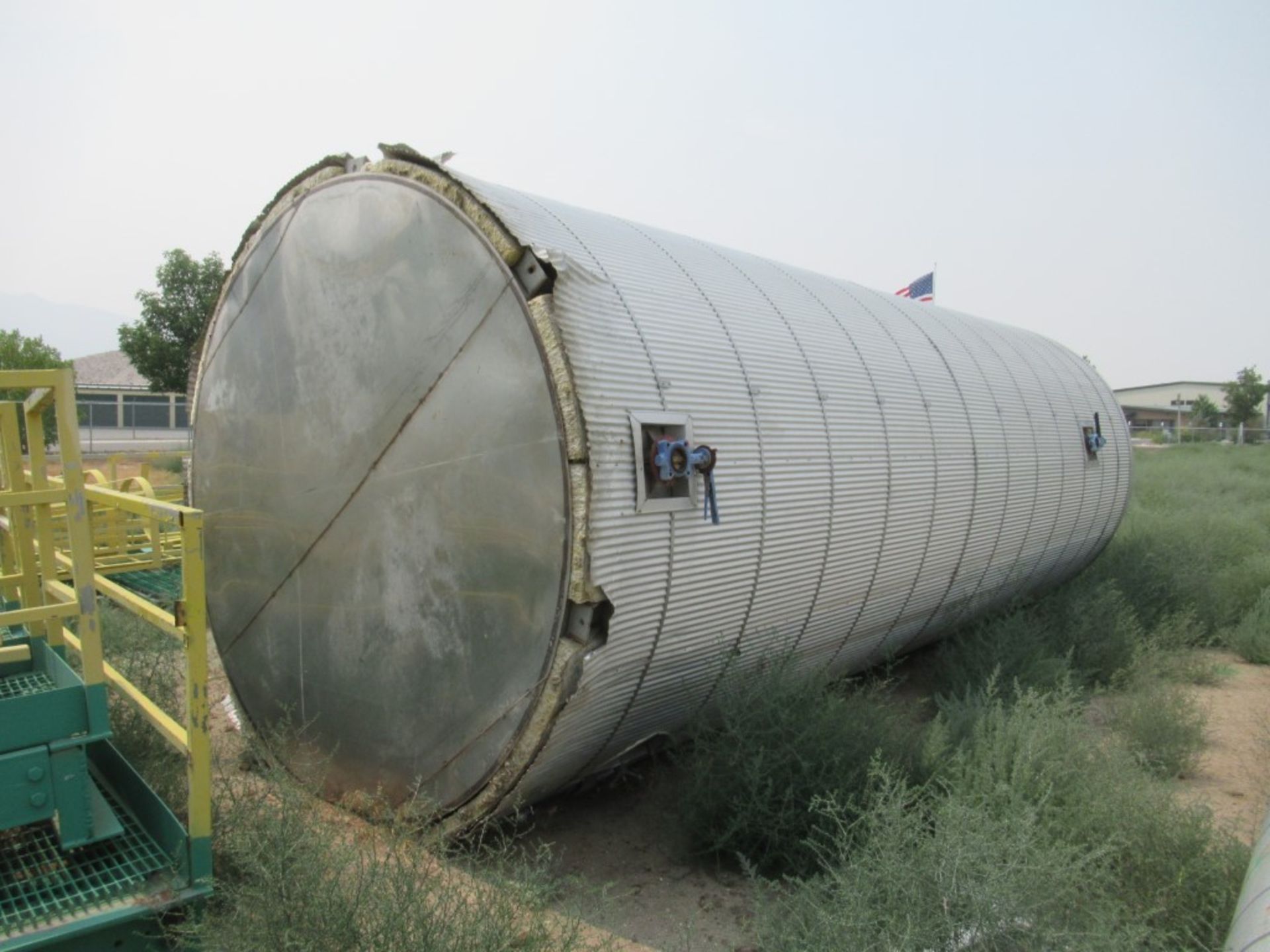 Vertical SS Storage Tank - Image 3 of 3