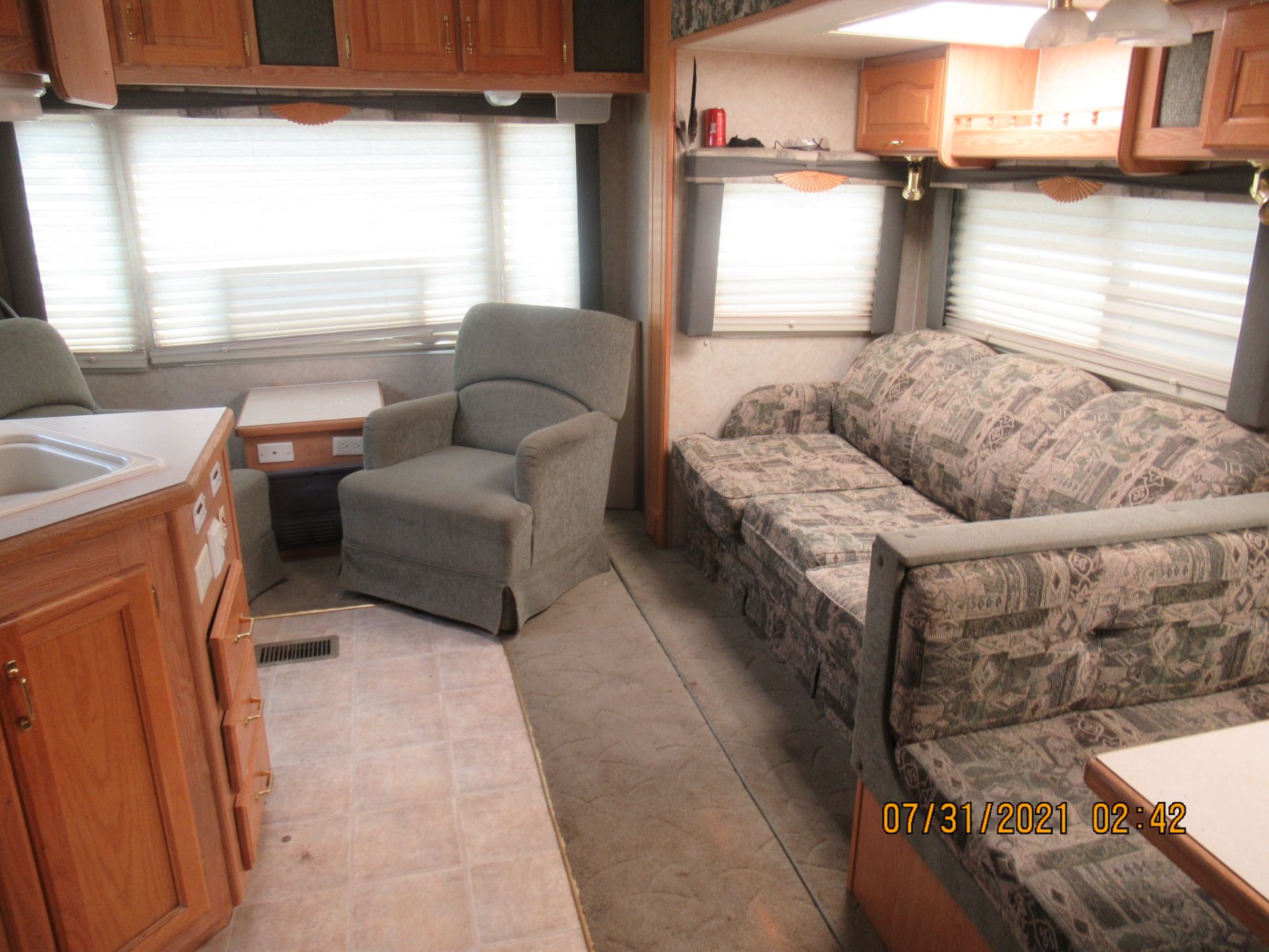 Travel Trailer - Image 8 of 16