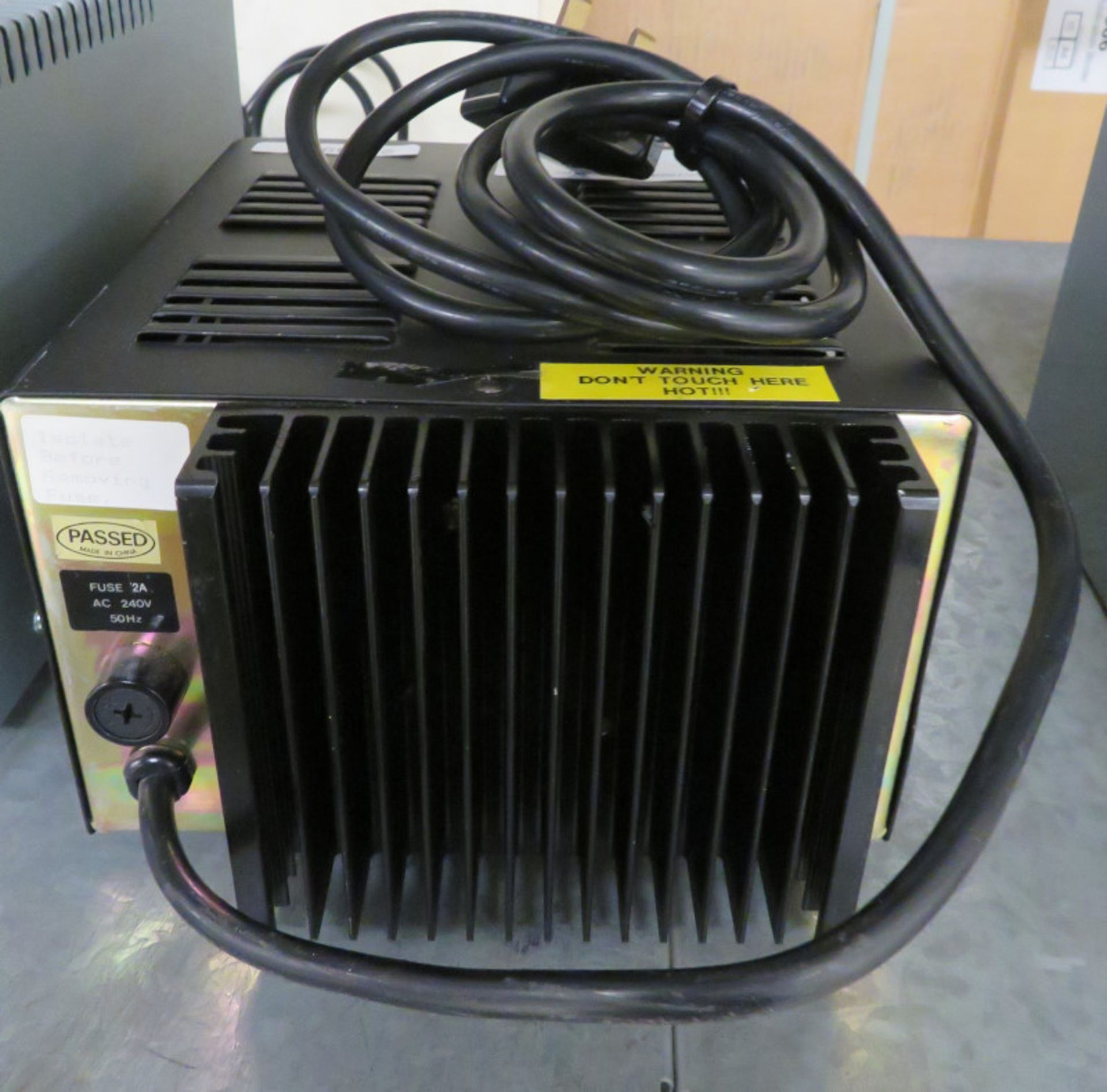 Calvyn Industrial XM19 Regulated DC Power Supply - Image 3 of 3