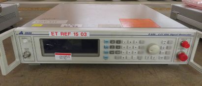 IFR 2025 Signal Generator - 9KHz - 2.51GHz (No Power Cable & Damage to Display)