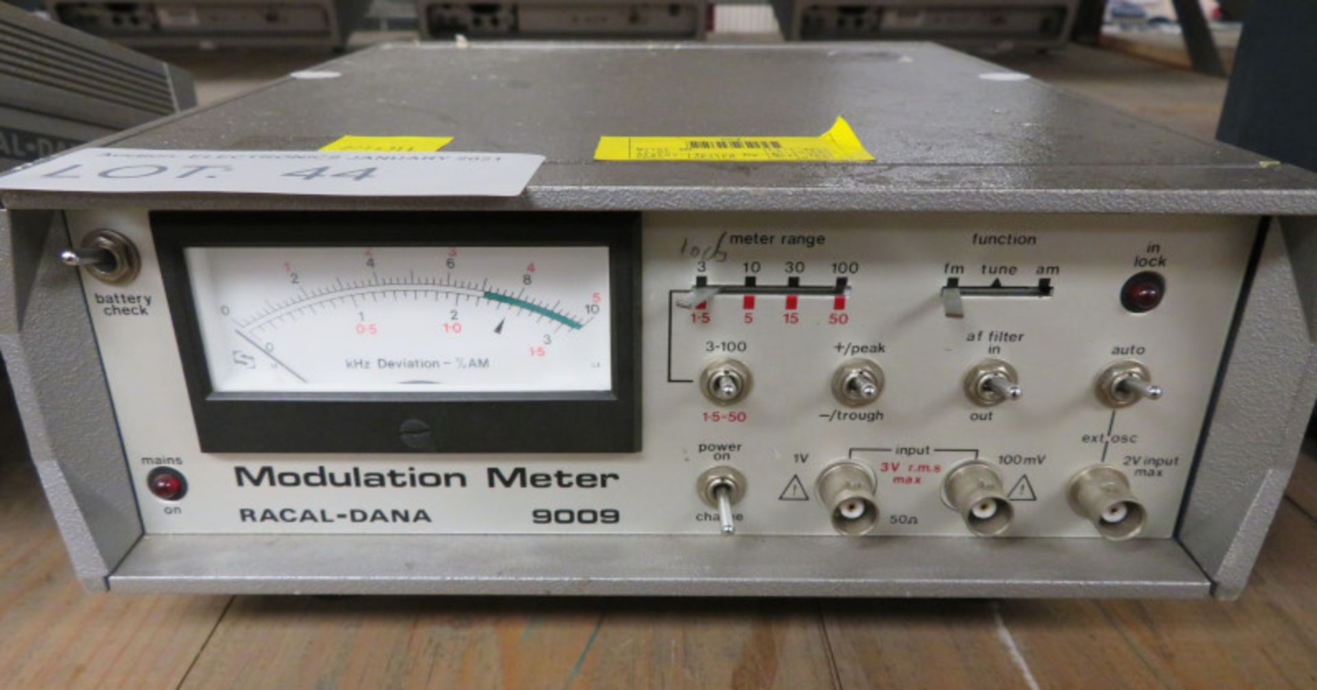 Racal-Dana 9009 Modulation Meter - No Handle