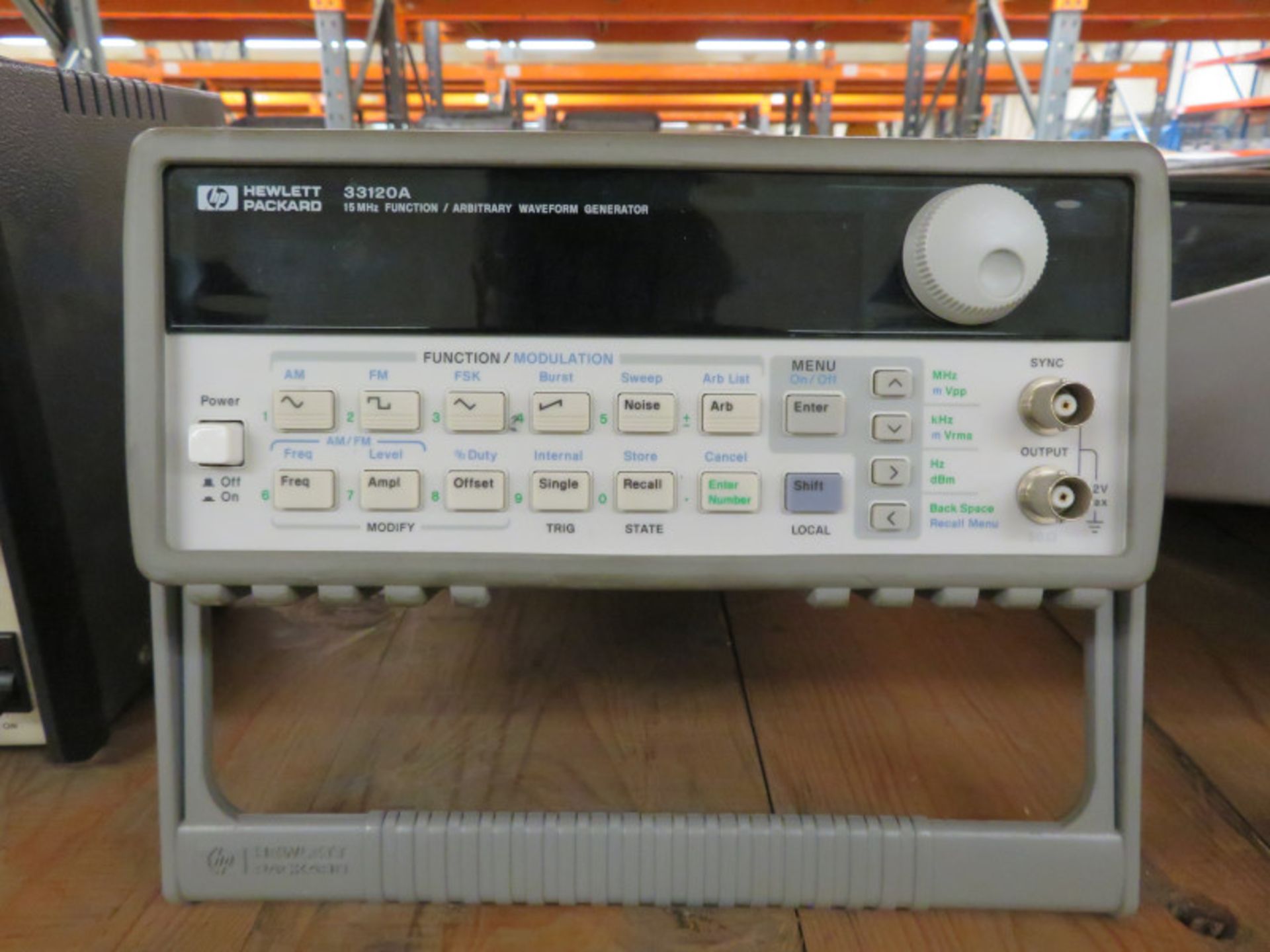 HP 33120A 15MHz Function/Arbitrary Waveform Generator - Image 2 of 5