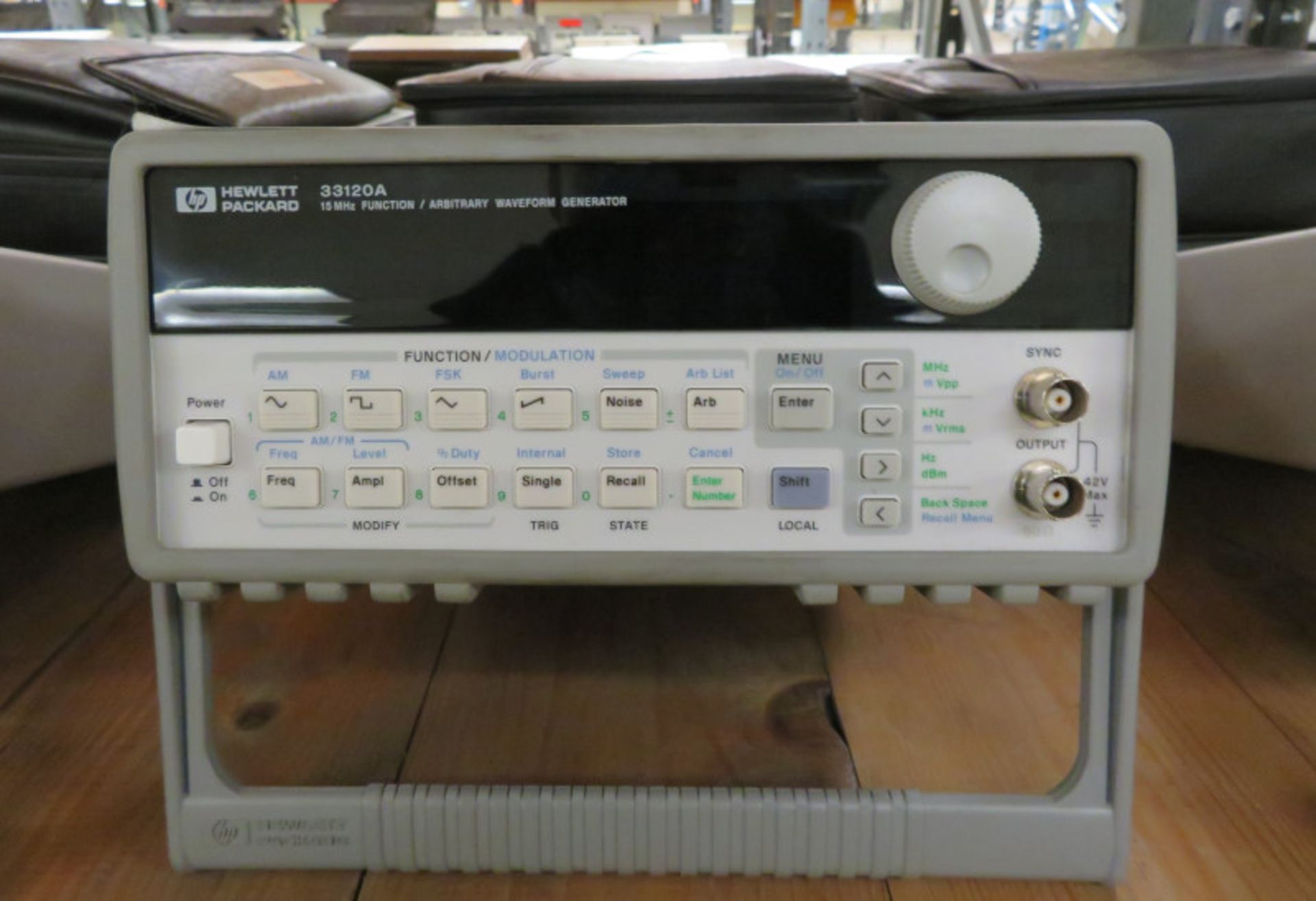 HP 33120A 15MHz Function/Arbitrary Waveform Generator - No Power Cable - Image 2 of 5