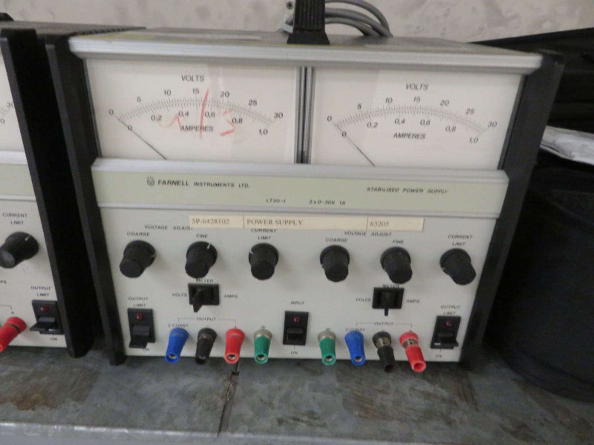 Farnell Instruments LT30-1 Stabilised Power Supply - 2x 0-30v 1A - Image 2 of 3