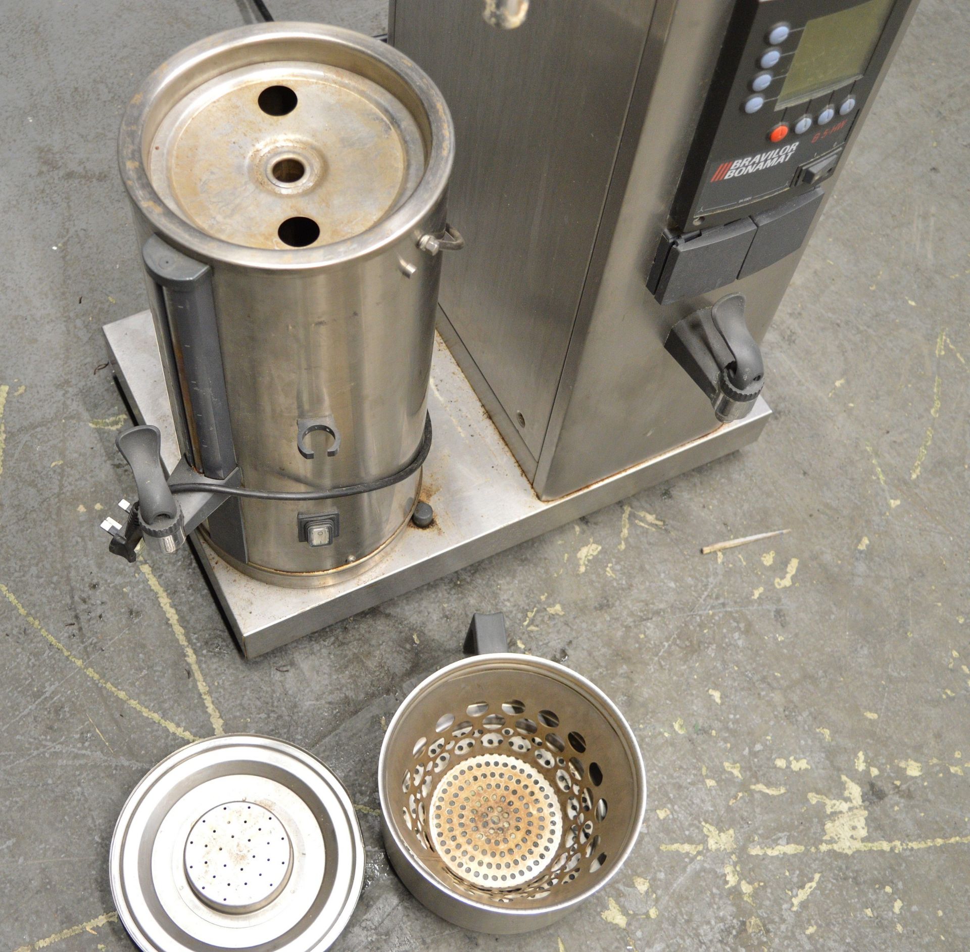 Bravilor Bonamat B 5-HW Bulk Coffee Brewer with Coffee Urn - Image 6 of 7