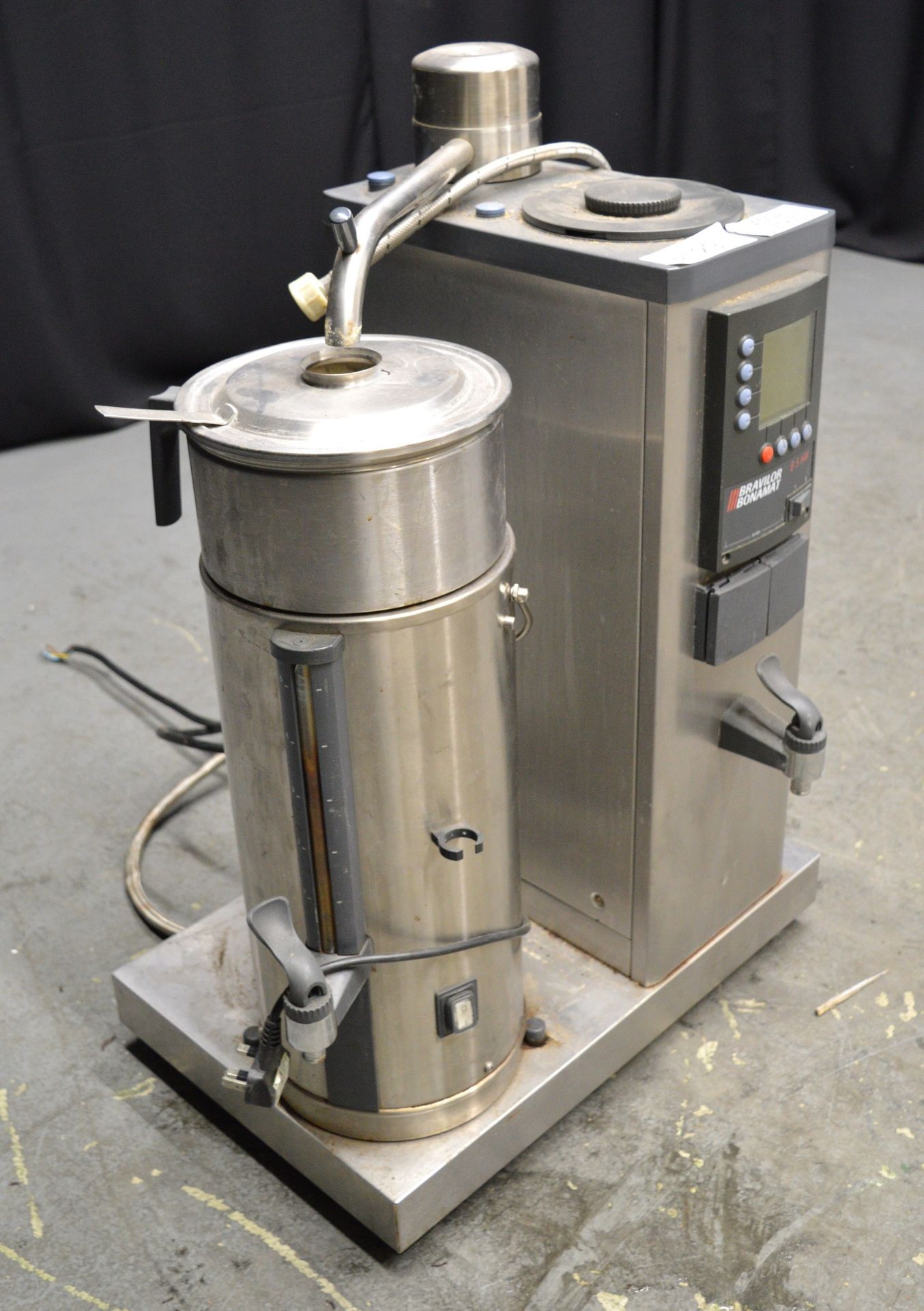 Bravilor Bonamat B 5-HW Bulk Coffee Brewer with Coffee Urn - Image 2 of 7