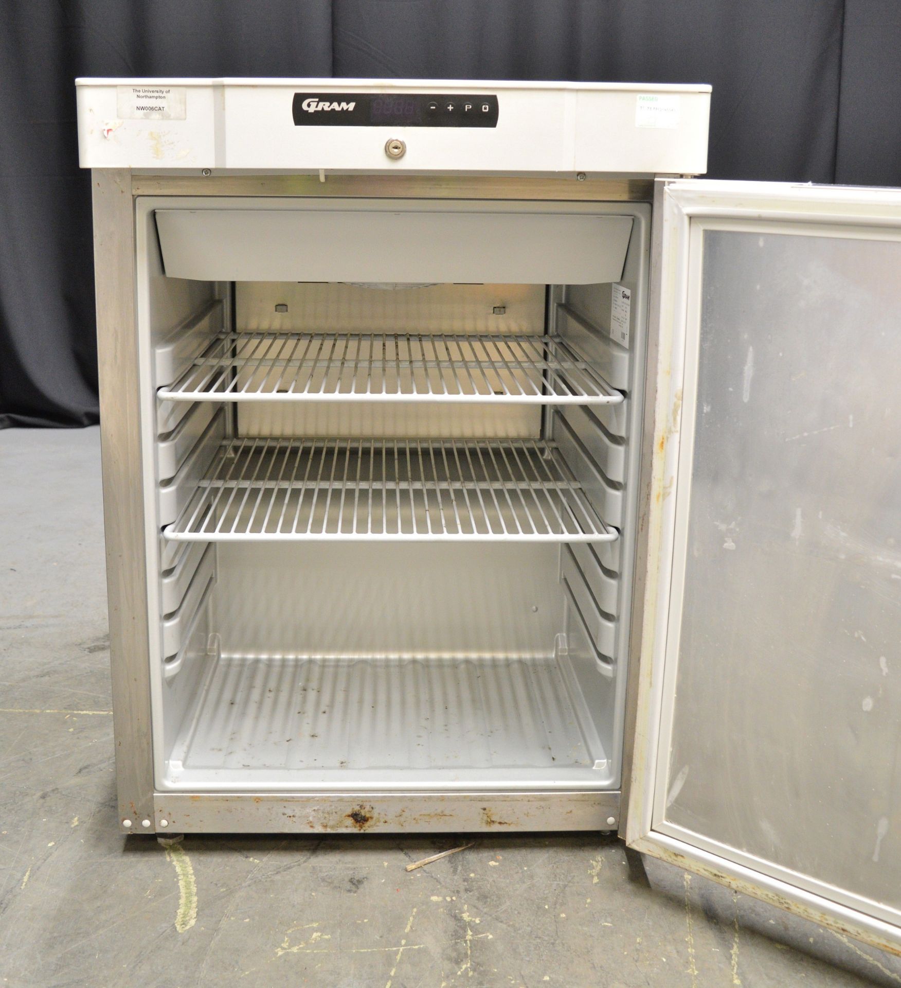 Gram F 210 RG 3N Stainless Steel Undercounter Freezer - Image 4 of 6