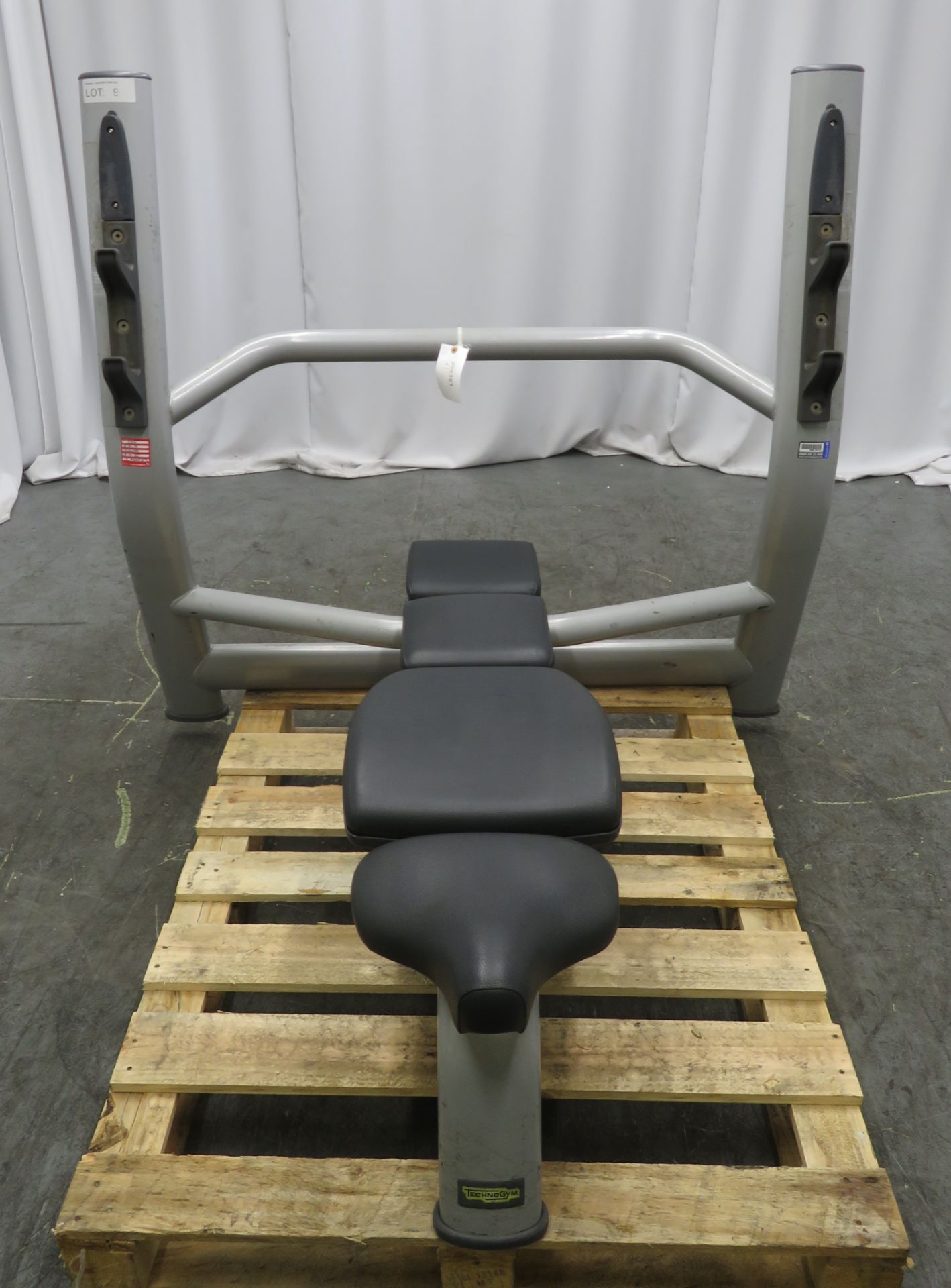 Technogym Model 4SC Chest Press Bench. - Image 2 of 9