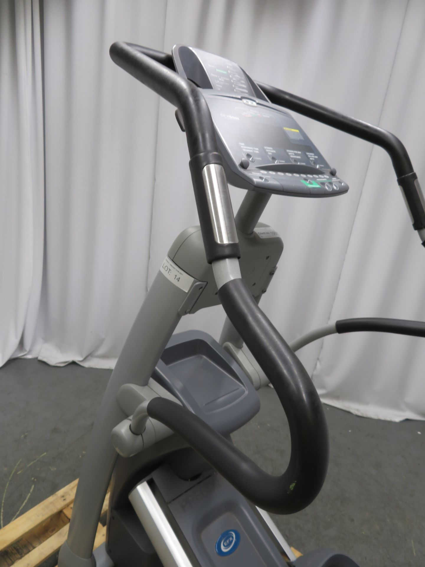 Precor EFX 556i Elliptical Trainer. - Image 7 of 10